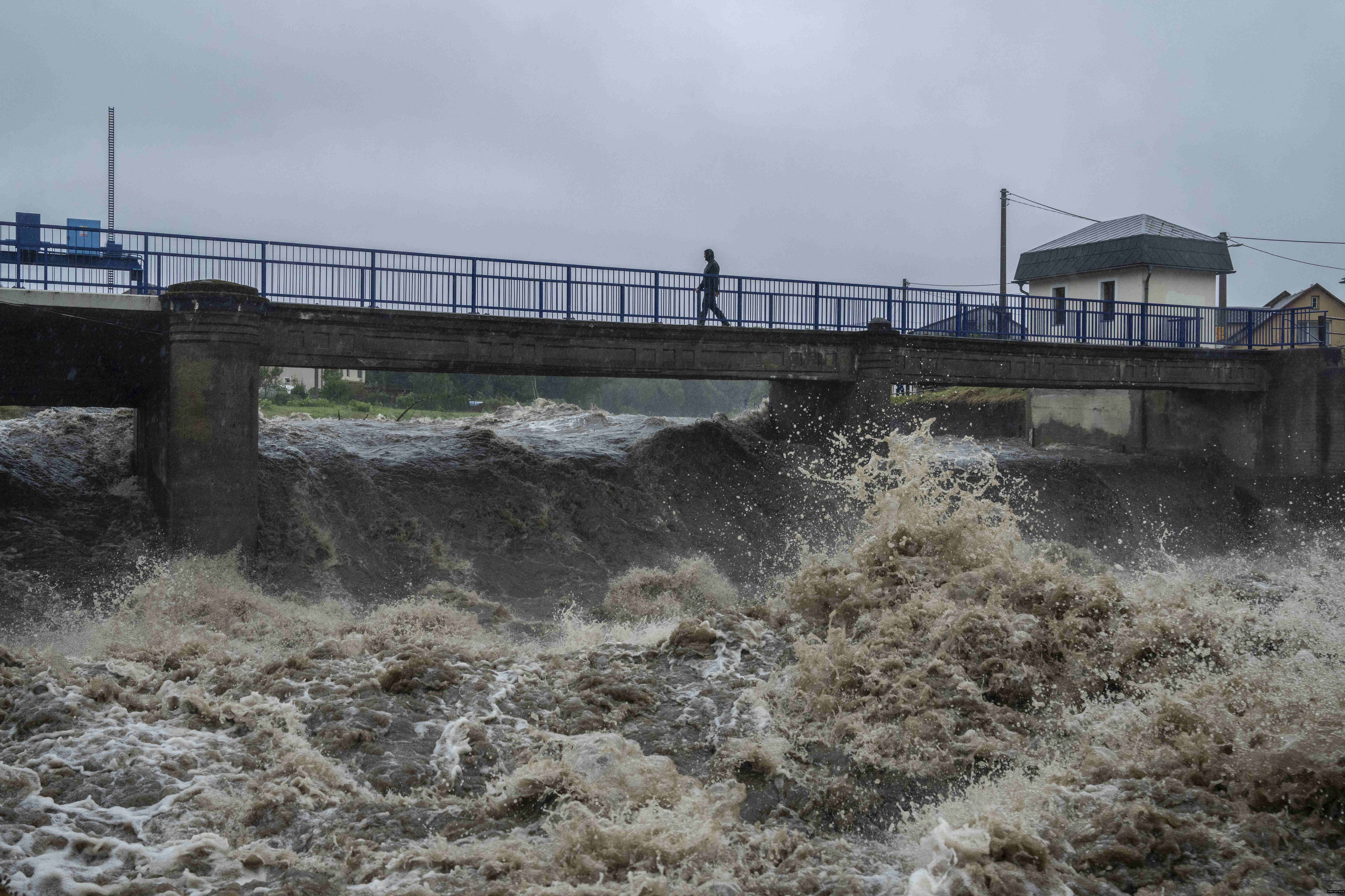 Milan Jaroš, Respekt